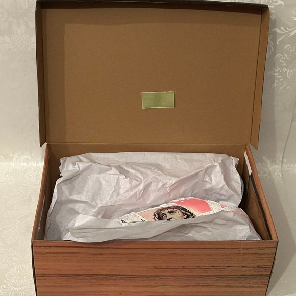 👟Kito Wares “Passion Of Christ Resurrection Day” SB Dunks Low New Box Size 9 - Picture 3 of 9